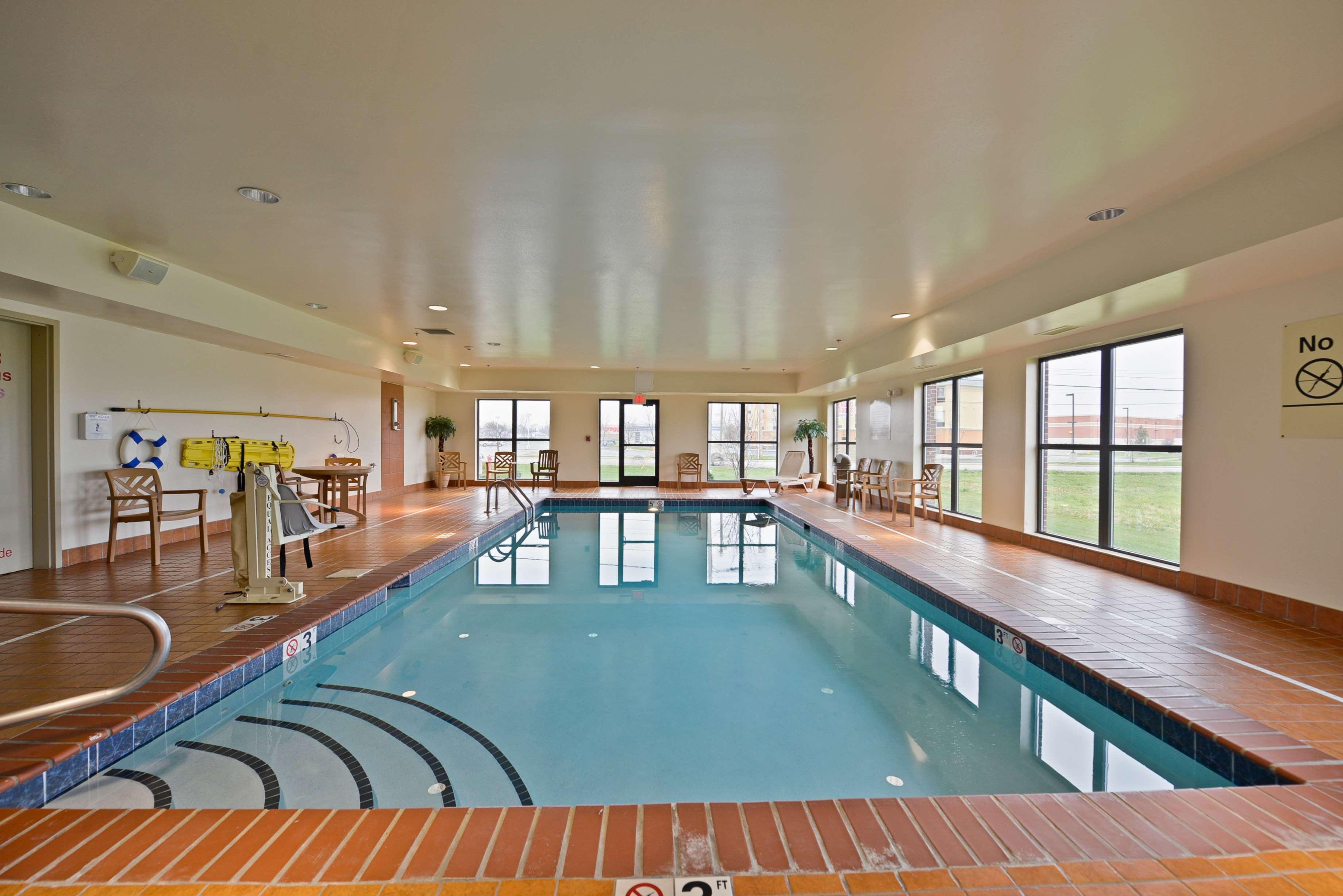 Hampton Inn & Suites Muncie Eksteriør bilde